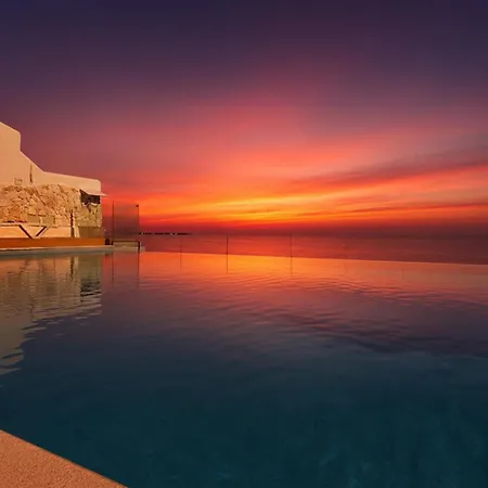 Sunset With Sea Access & Shared Pool *