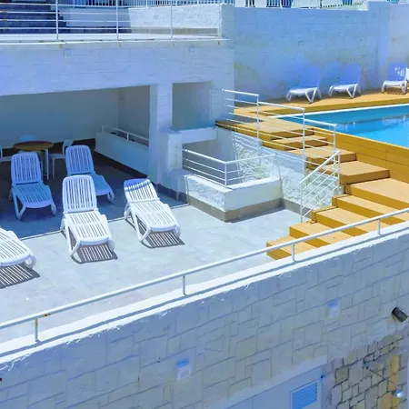Sunset With Sea Access & Shared Pool Appartement *