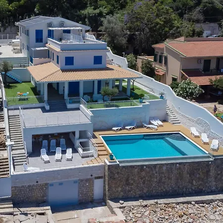 Sunset Exclusive Waterfront Shared Infinity Pool & Private Sea Access *